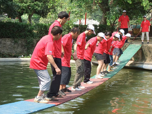 再续战火;拓展项目平安桥