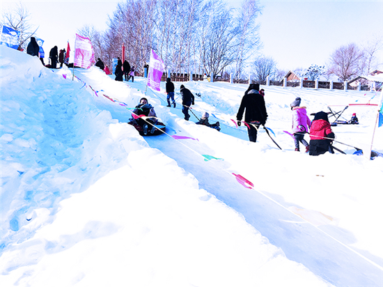 饶河雪滑梯