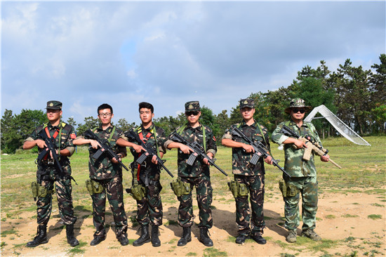 东海森林温泉拓展基地教官风采(一)