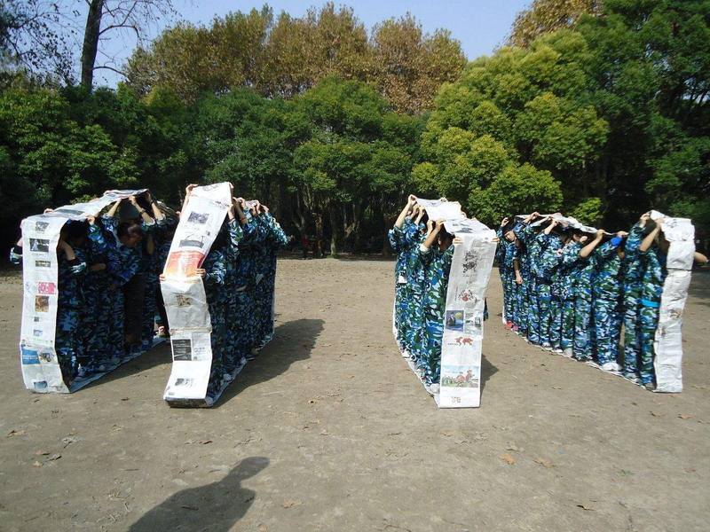 拓展项目，履带战车
