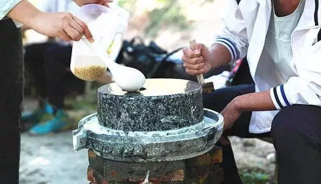 鱼台亲子游戏磨豆浆2