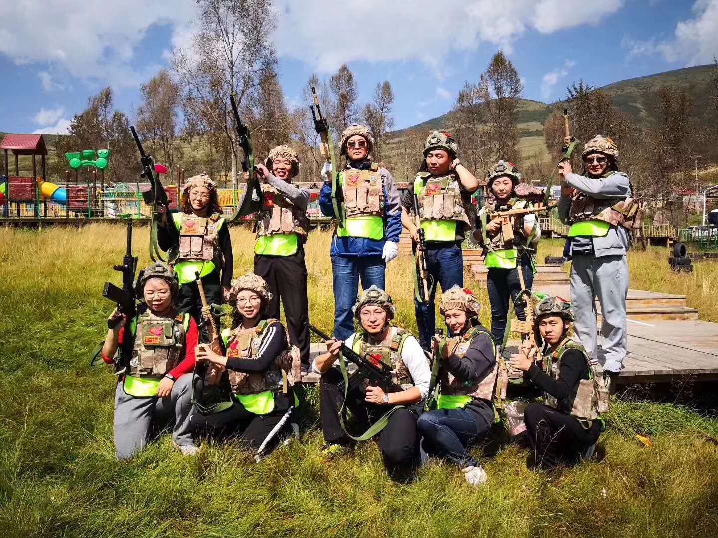 江华瑶素质拓展,江华瑶真人cs拓展基地,江华瑶企业凝聚力拓展