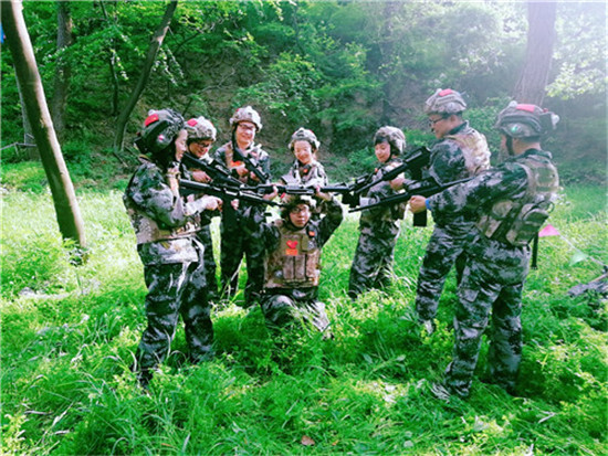 江华瑶军事拓展训练,江华瑶学生拓展,江华瑶哪里有真人cs拓展基地
