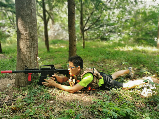 江华瑶户外拓展活动,江华瑶真人cs拓展,江华瑶公司拓展