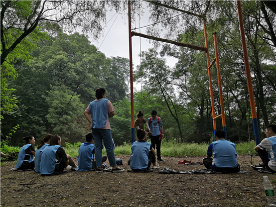来凤团队拓展训练