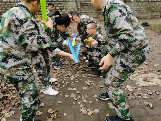 西宁军事企业拓展训练,西宁青少年户外拓展机构,西宁团队拓展训练营