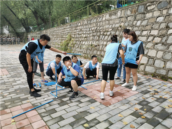 来凤户外亲子拓展,来凤青少年户外拓展,来凤军事拓展训练基地