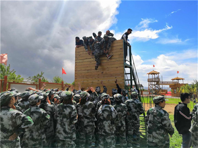 江华瑶大学生拓展公司,江华瑶户外拓展培训公司,江华瑶团建拓公司