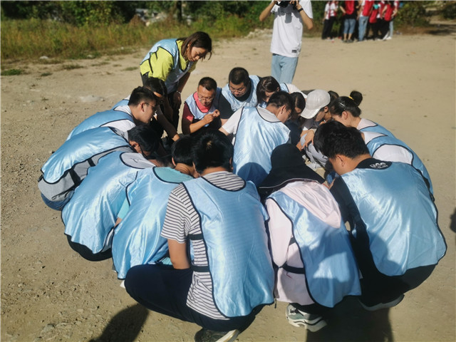 江华瑶搞拓展或者团建的公司,江华瑶军训拓展,江华瑶企业员工拓展培训