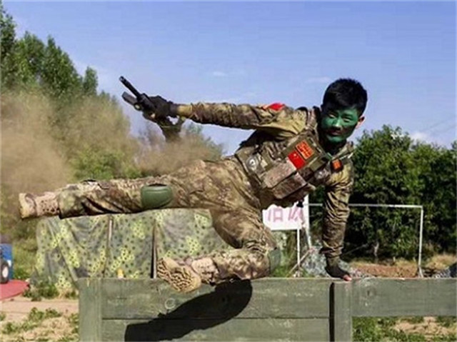 真人cs作战技巧