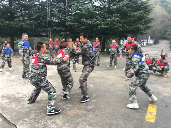 高平室内运动场团建,高平团建公司价格表,高平举行大型团建活动场地