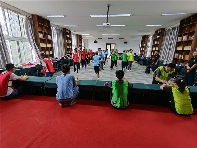 来凤真人cs拓展团建,来凤拓展趣味运动会,来凤野外生存拓展